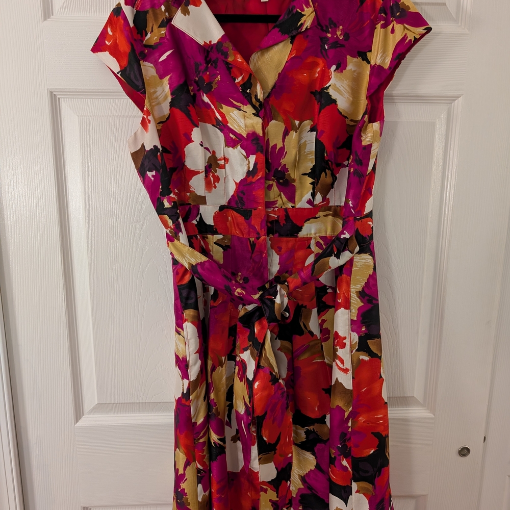 Vintage 90s Evan-Picone Floral V-Neck Button Front Midi-Dress - POCKETS
